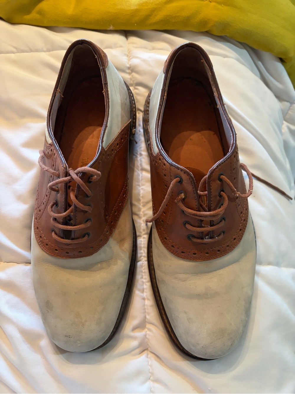 Classic Two-Tone Men’s Saddle Oxfords in Brown and Cream